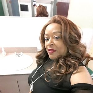 Meet your Posher, Deborah